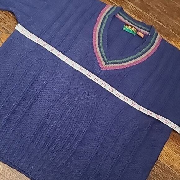 Vintage Navy Blue V-neck Unisex Shetland Wool Sweater - Picture 10 of 14